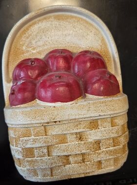 Vintage Yield House Cast Iron Basket Of Apples Door Stop Farmhouse Hand Painted